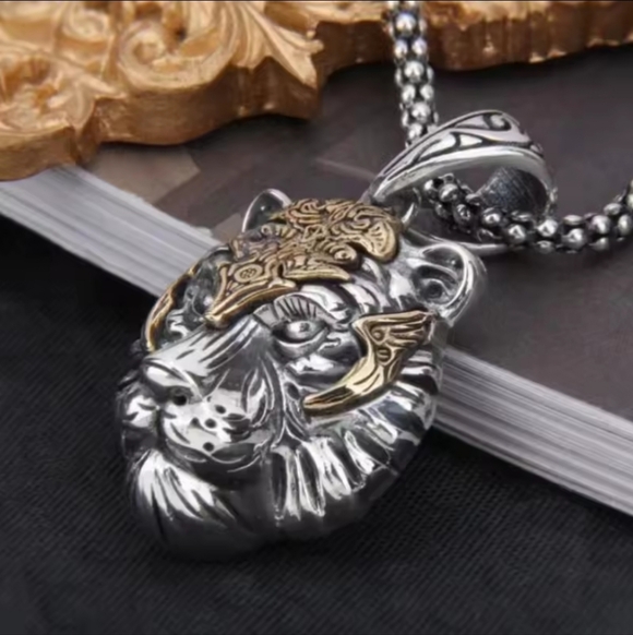 Vintage Necklace For Men Or Women Fashion Trend Tiger Head Pendant Jewelry